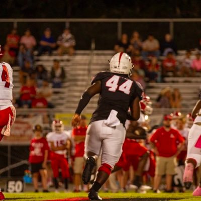6’1 250 | Class of ‘27, DT| GPA 3.0 |Fort White HS |Bench 300 | Squat 455 | Clean 275 |