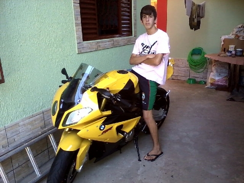 me segue, eu sigo de volta!!