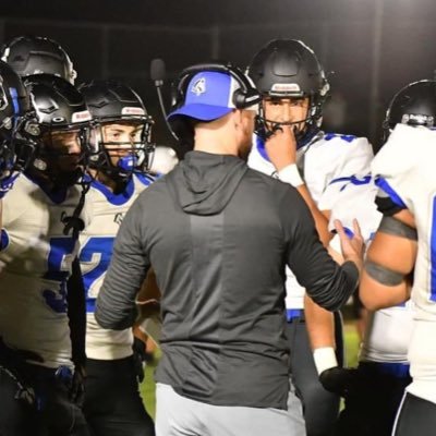 Head Football Coach at @WeAreMVCFB
Aiming to glorify God and build Christ-like student-athletes