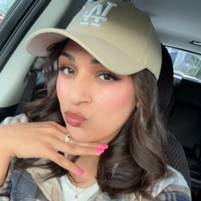 Valbaby26's profile picture. 