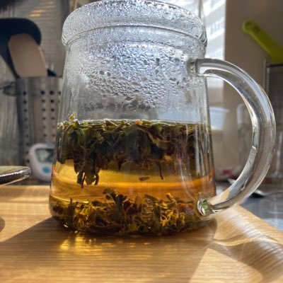 I lived Okinawa 20years old . I from Kyoto . I love tea