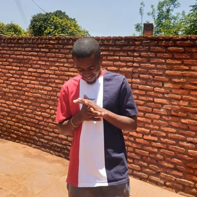 khanyeMba28's profile picture. 23 Hundred vee Ace