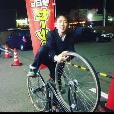 GG0KmYp5OE85155's profile picture. SMA所属                                                  いよしんというコンビのシゲオカと申します。