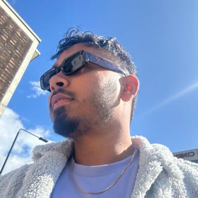 Currently working at @compassgroupuk /@RoyalArmouries. 👨🎓MSc Journalism @leedsbeckett || BJMC @AmityUni. Ex-employee @DainikBhaskar || @prprofessional7