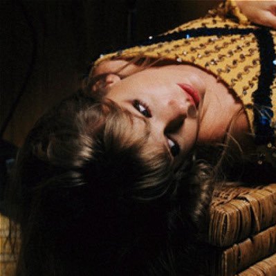 wisteragrows's profile picture. i hit my peak at seven