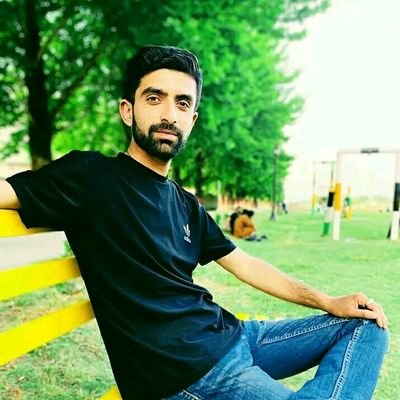 shah_kazim10754's profile picture. 