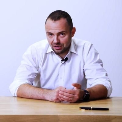 PhD in Political and Administrative Sciences #UniLodz/MA in Iranian Studies #UJ/Lecturer/Senior Fellow @FundPulaskiego/#MiddleEast #business & #security