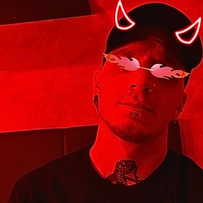 smnrss's profile picture. 