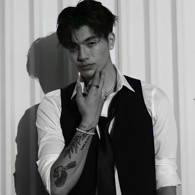 akumellow's profile picture. keep trying until you succeed, pray and try the rest we leave it to the almighty