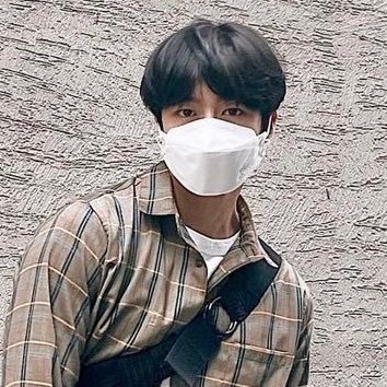 coenhyung's profile picture. ˛ε♡з¸채형원˛ε♡з¸