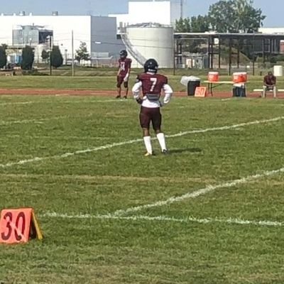 5'6 147lbs | Class Of' 2025,|WR/LB|Edison career & technology| GPA 3.2| #7
email address rileybeckham2@gmail.com
phone number 585 689 3748.
Rochester NY.