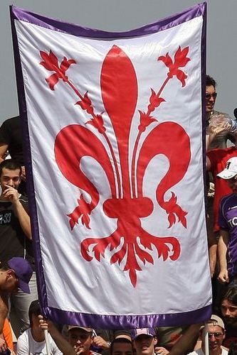 La Fiorentina è la squadra che amiamo, di tutto il resto ce ne freghiamo!