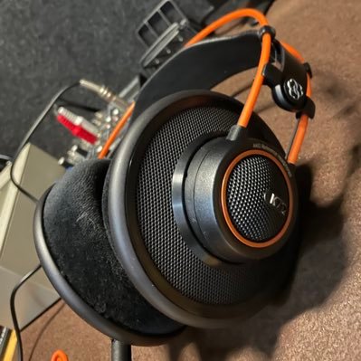 HOSAKAITSUKI's profile picture. 都内ポスプロでMAミキサー・ナレーターをしております。Twitterは見る専でしたがポツポツ呟ければ！MA、ボイスサンプルなどお仕事のご依頼もお待ちしております！