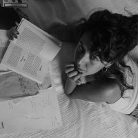 Lara Lakay (@laralakay) Twitter profile photo