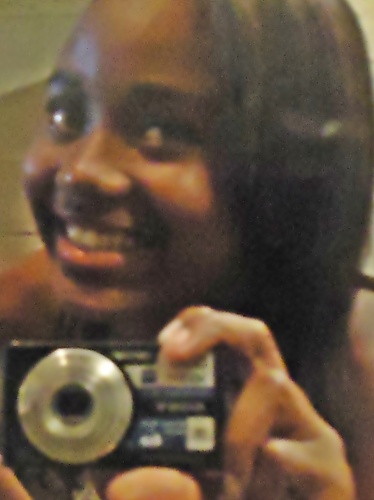 Penso tanto em você ♫ 6 bilhões de sorrisos, e o Seu é o meu preferido. Te encontrar virou apenas uma questão de fechar os olhos .@KekeSaiddy ♥