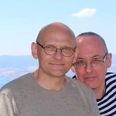 SCurryPottery's profile picture. Nottinghamshire amateur potter. I concentrate mainly on low firing, but do some stoneware.🌈🏳️‍🌈 Instagram @stuartcurry1963