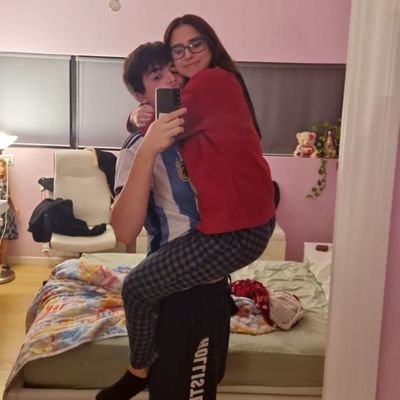 Franga2002's profile picture. Economia y finanzas. Argentino y de river. No soy fanatico de ningun politico!!