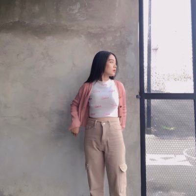 Syamilyuy's profile picture. patience is power🦋