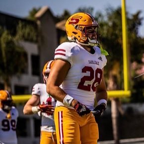 6’1” 230lbs Linebacker @Saddleback_FB (3 for 2 December Grad AA In Hand) 3.64 GPA Email: jameshuffman.2001@gmail.com NCAA: 1909672262 #JUCOPRODUCT