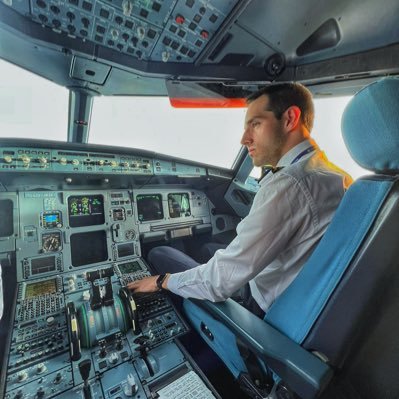 👨🏼‍✈️Airbus A320 Pilot📍BCN