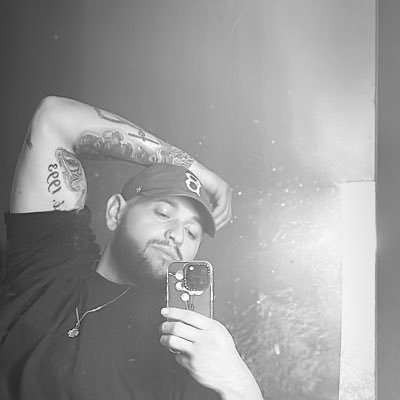 _Prefame's profile picture. Main GT: Prefame - 1,000,000 Gamerscore | 100% Completion GT: Trash Likely - 1,070,000+ Gamerscore