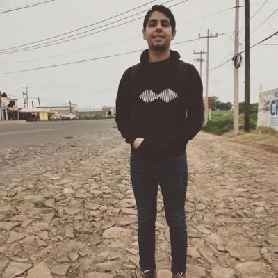 josefabelace's profile picture. Leeré, y usted escuchará: y así pasaremos esta terrible noche, juntos.