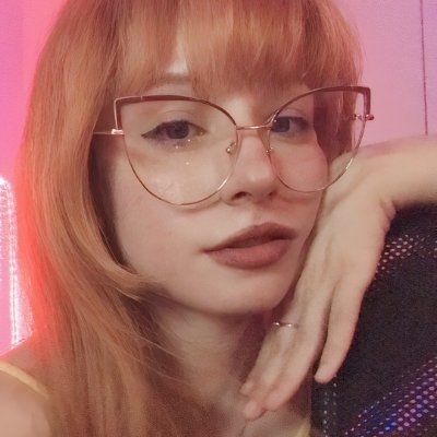 🌸 DM: https://t.co/DnHYMcduss
serious/goofy/quiet/chaotic
{ https://t.co/X3NaMHm7YQ }
✨ faço lives às vezes
alguns tweets se autodestroem