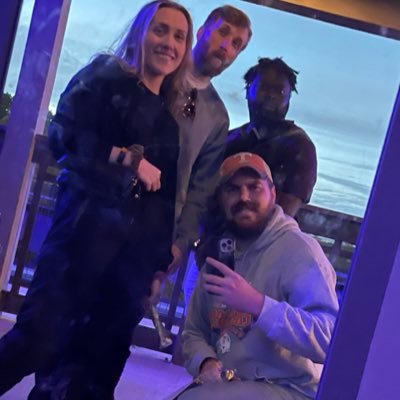 keepitscruffy's profile picture. UTK ‘19 🍊 PhD Candidate @ Ark 🐗 Ornithologist 🪺 Climate change and Parental Effects 🌡️ US History nerd. John Brown was right.