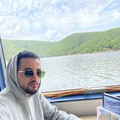 ycndm's profile picture. Surfing the wave of life in slo-mo 🌎🇲🇦