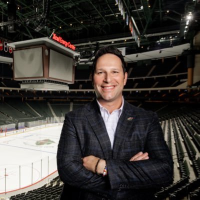 Senior Manager, Communications & Engagement with @mnwild, Co-Host of ‘The Huddle’ Sunday 10-Noon on WCCO Radio, 5(ish) Olympics, Hockey Coach, avid fisherman.