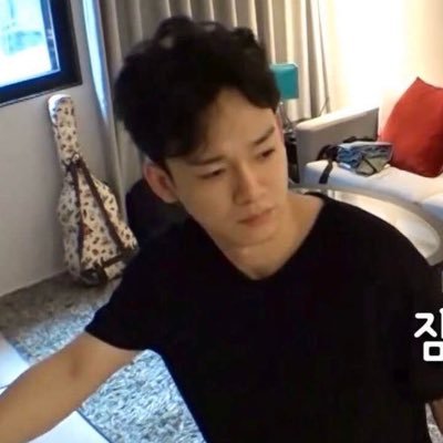 kyungjbug's profile picture. hajimallago | she/her