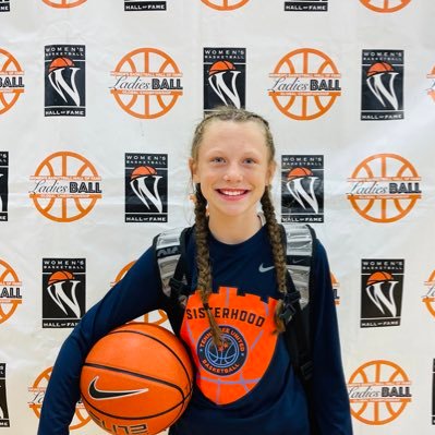 Ashlynn_PG19's profile picture. Walk by faith. 2029 PG 🏀🥎🏐. Phil.4:13. God’s plan🤍