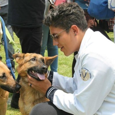 México| 27 años | Café | Electrónica | Fotografía | Medicina Veterinaria y Zootecnia | CrossFit