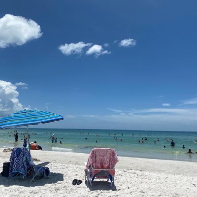 hiitsolivia42's profile picture. hi! I’m a virgin 27 year old, looking for perverts and daddies and husbands to follow me!  i try to behave myself sense im mormon, but i cant help myself