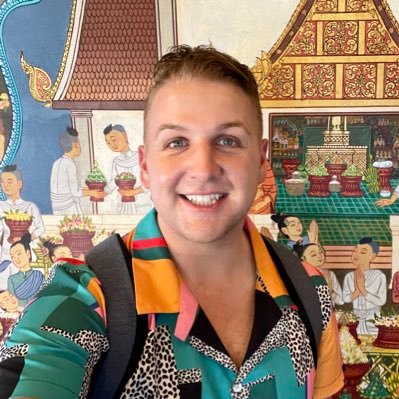 Mast. Translation & Interpreting @RMIT • People & Culture Coordinator @OutforAustralia • 🏳️🌈 🎶 🚴 🏃♂️ 🎾 ✈️