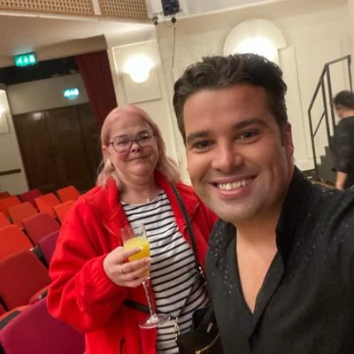 Adores & Luvs @JoeMcElderry91 please add me if you are a massive fan of @JoeMcElderry91 I finally met my hero Joe on 16th July in Brighton, A Night to Remember.