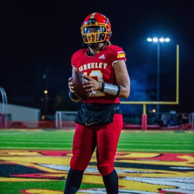 3.3 GPA | 🎓24’ | QB | 6’0/195 | IG: Qb1.tae | Berkeley HS