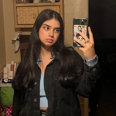 lizlunaaaa's profile picture. 