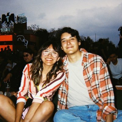 Internacionalista + Estudios Políticos + Feminismos. Me gustan el café, el sol, las flores y lloro mucho. Lo minúsculo siempre se resiste.