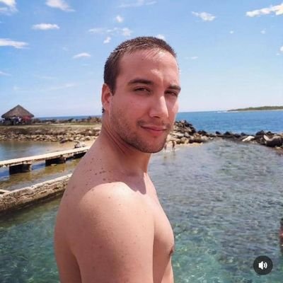Por acá escribo, cuánta tontería se me ocurre.
📸 https://t.co/PTSNf4tw8A
💸 PayPal: https://t.co/ZyD4yCB7KI