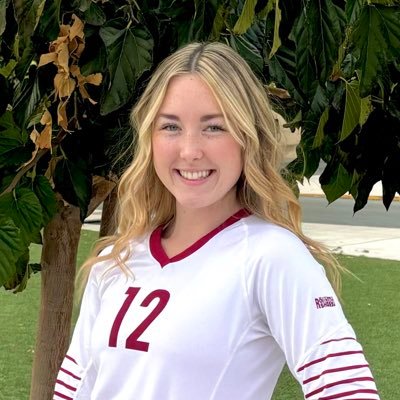 Liberty High School | class of 2024 | BAVC #12, 18-1’s National | insta: cchapple_vball | positions: LIB/OH/DS | 5’6| 3.6 gpa/honor roll🏐