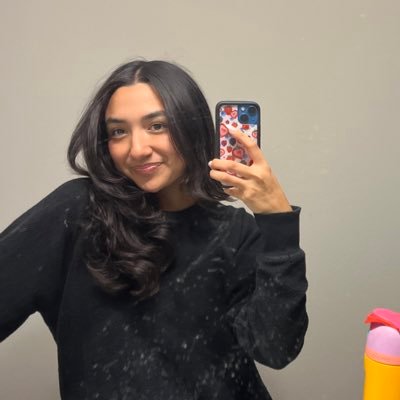 fridasierraa's profile picture. 