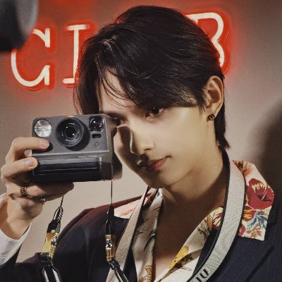 careform356727's profile picture. 哈哈哈