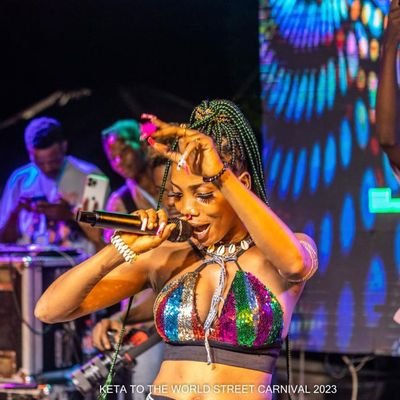 An Afropop Dancehall female artist. Based in volta (Keta). A show killing artist. A performer and a songwriter. 💞