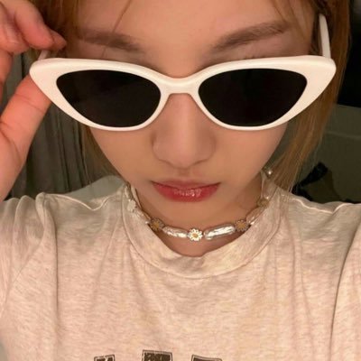 do not enter. priv for addictions (most likely nct & hp) that can't be shared for locals // 23 yrs of age.