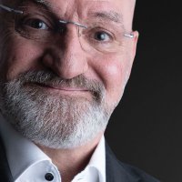 Stephan Schaerli (@stefanschaerli) 's Twitter Profile Photo Stephan Schaerli (@stefanschaerli) 's Twitter Profile Photo
