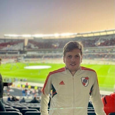 Polaco con alma argentina. Fanático y socio de River. Creador de @RiverPolska 🇵🇱🇦🇷/ A my swoje! Lechia Gdańsk! 🇳🇬