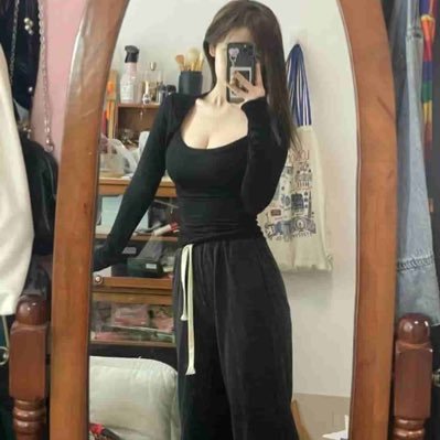 pXd6sCJI1Rd7Fp's profile picture. 