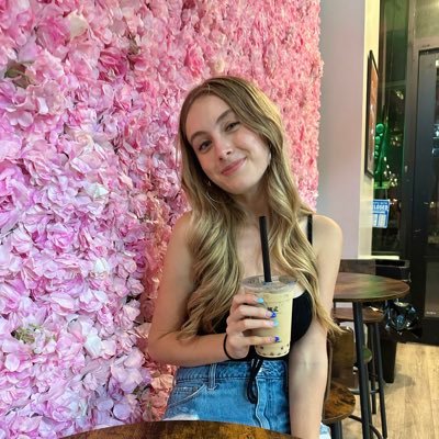 hi everyone! my name is maddy and i stream on twitch!