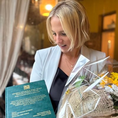 SofiaBianchi93's profile picture. MD - Radiation Oncology⚡️🫁🧠 - and many other things… 📸🏖🎨